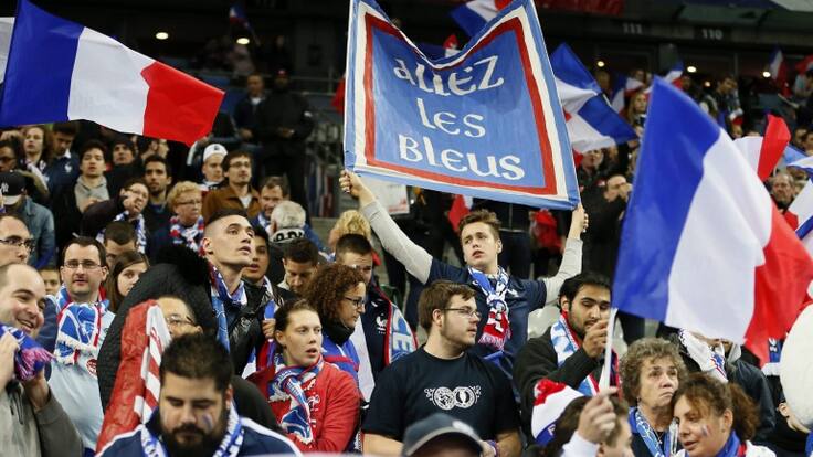 Escucha Hora 25 Deportes. (Lunes, 16 de noviembre 2015)