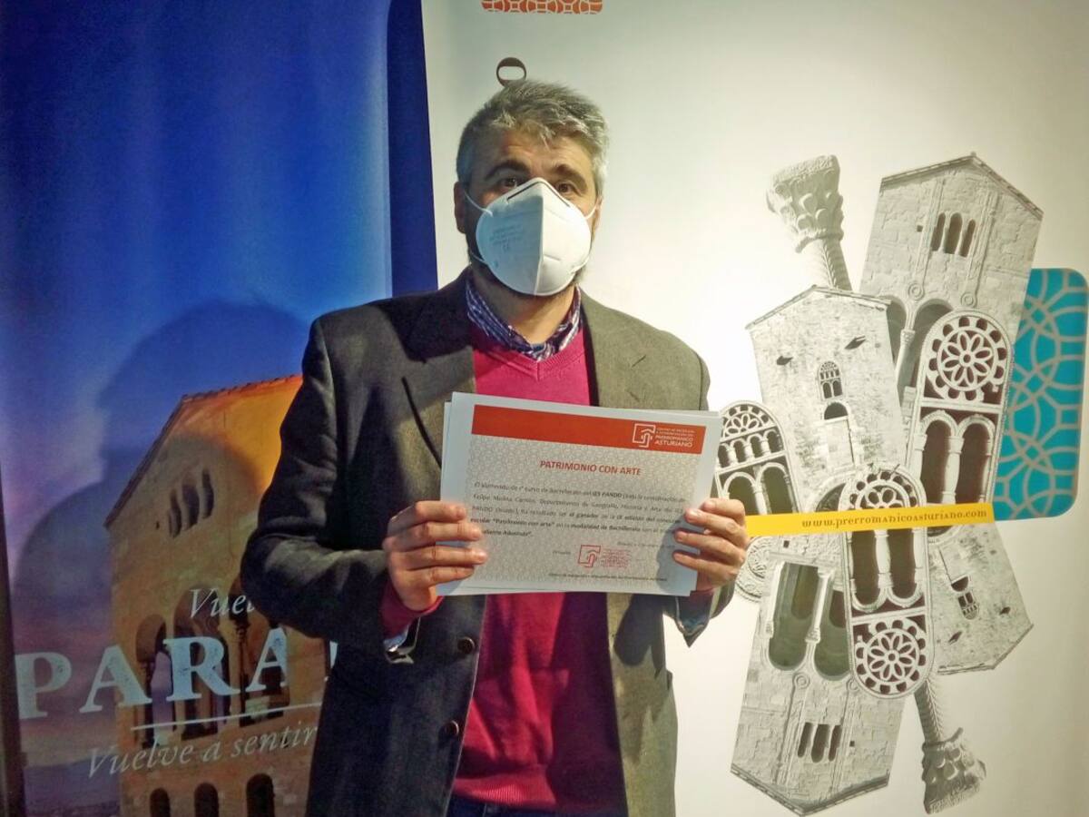 El historiador pedroñero Felipe Molina cosecha éxitos en Asturias