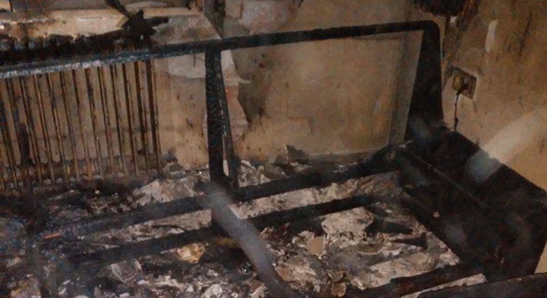 Imagen de los daños en la vivienda tras el incendio