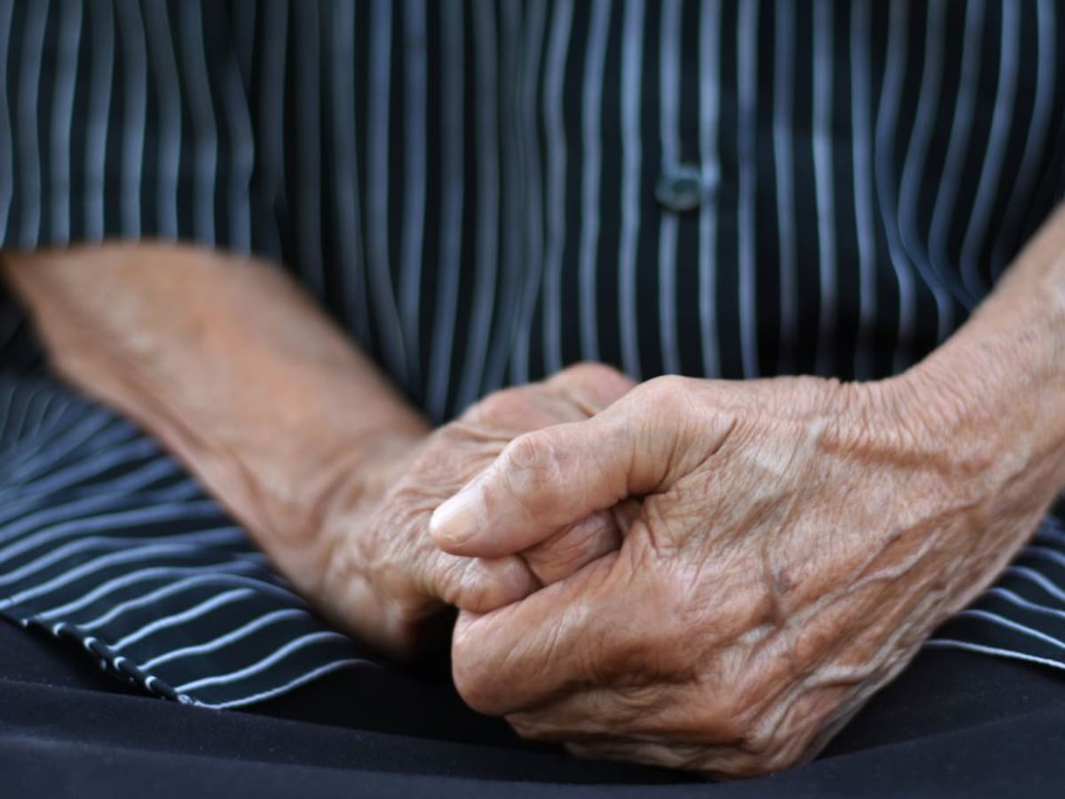 Luis García Montero: "Me levanto con la voluntad de recordar algún 'te quiero'"