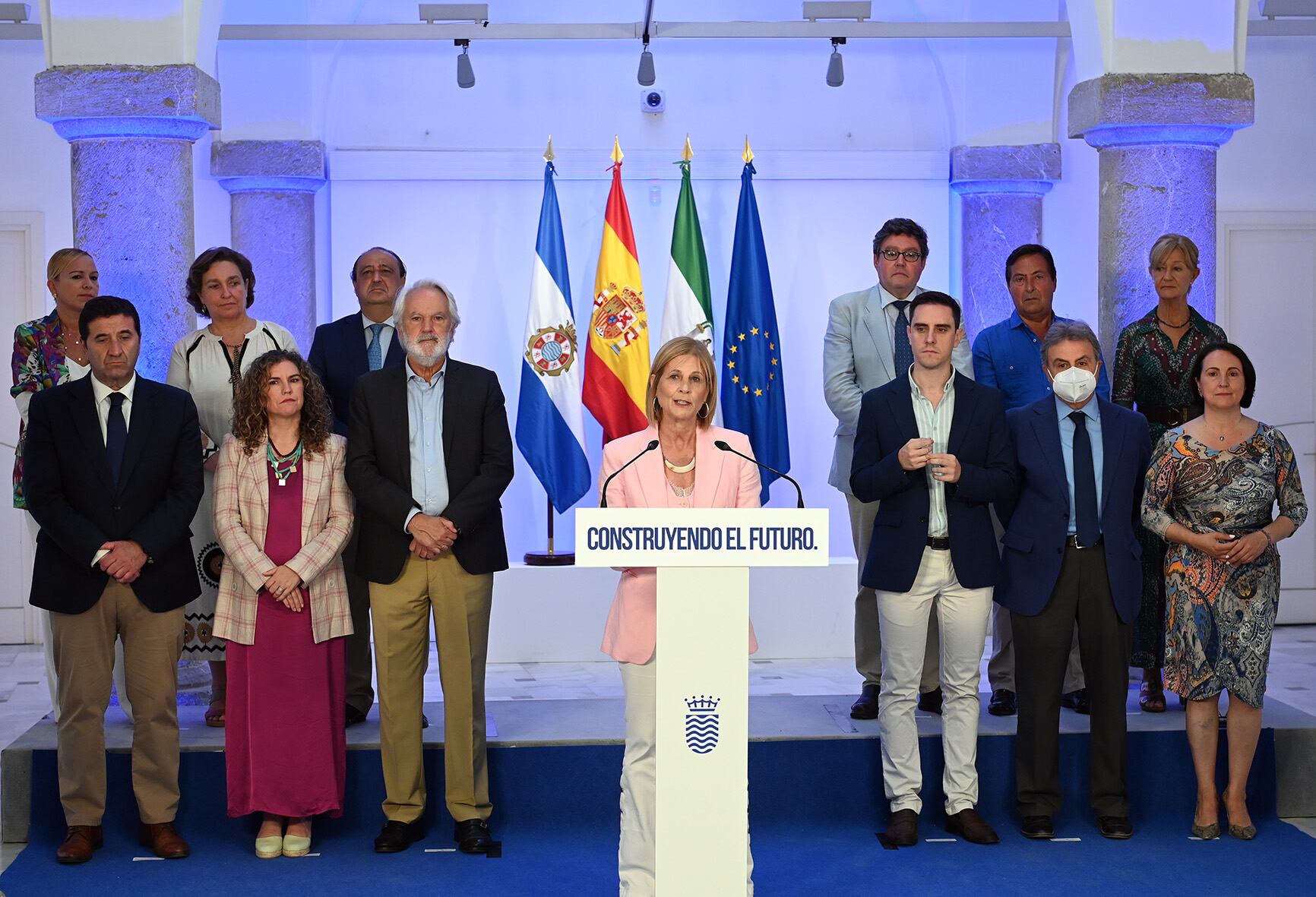 María José García Pelayo, alcaldesa de Jerez, junto a su equipo de gobierno
