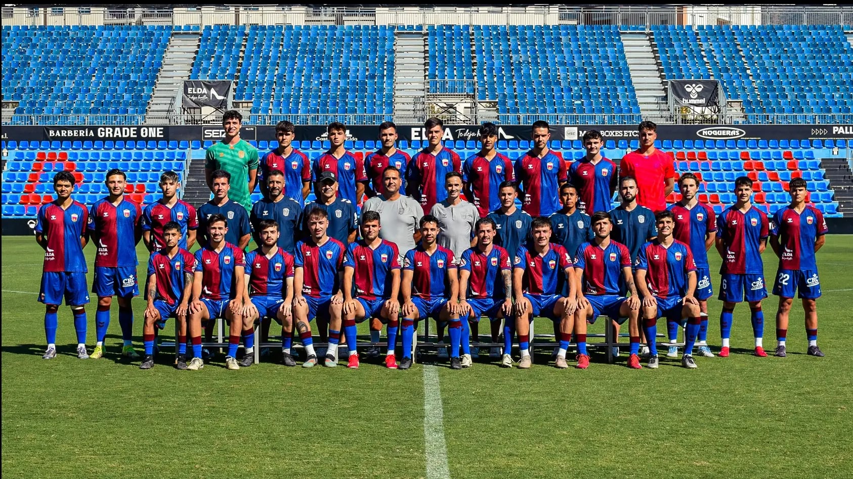 Plantilla del Eldense B 25-26