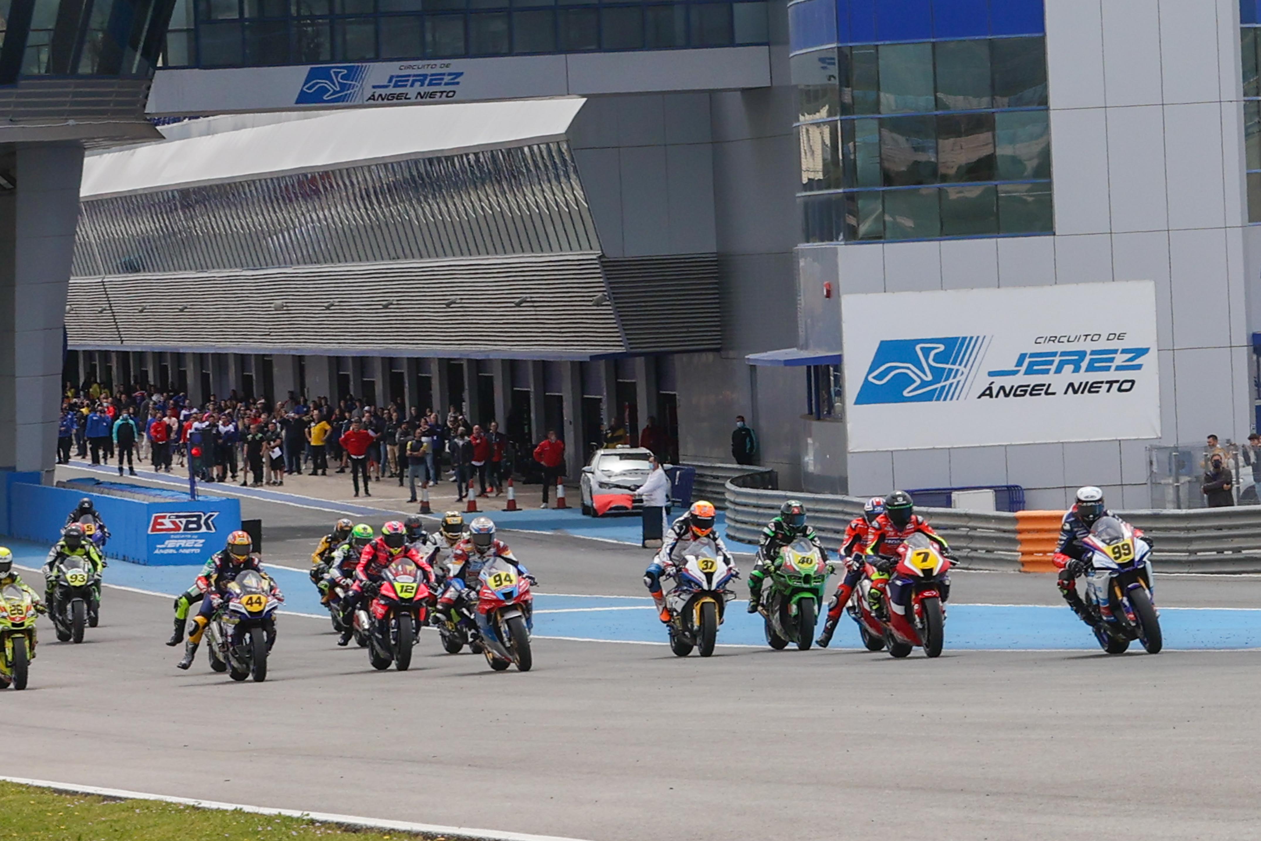 Prueba del Campeonato de España de Superbike en el Circuito de Jerez