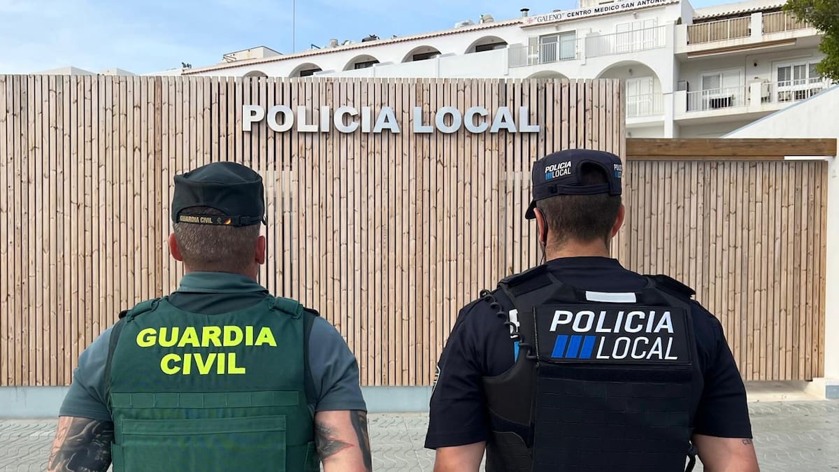 Varios detenidos en Sant Antoni en una operación contra una red criminal dedicada al tráfico de drogas