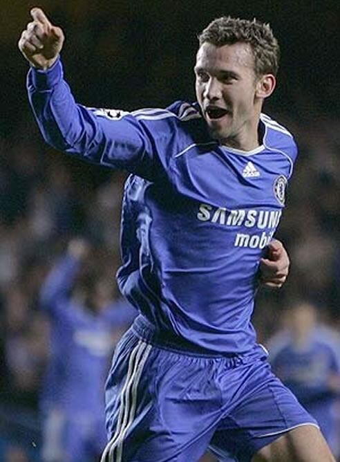 Shevchenko celebra un gol con el Chelsea