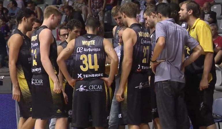 El equipo de Txus Vidorreta comienza la liga visitando al "Granca" este domingo