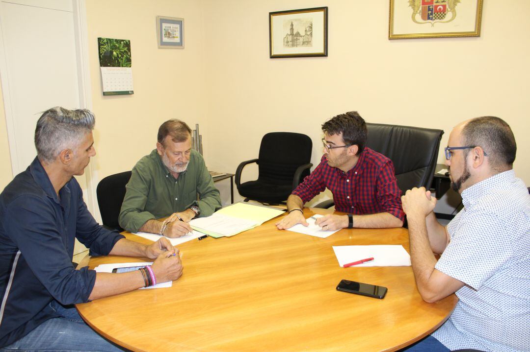 Reunión en Novelda con el director general de Enseñanzas de Régimen Especial y Formación Profesional