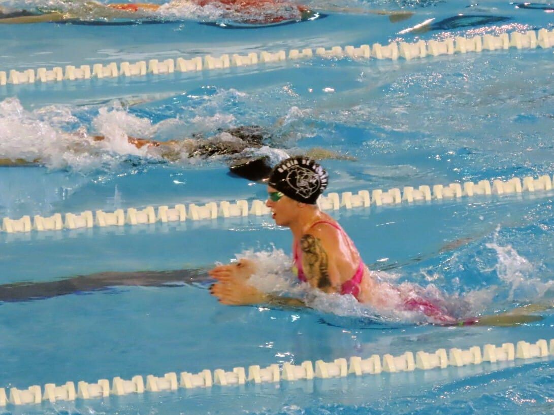 La almeriense Trini Marcos logra el récord de España en 100 y 200 m. braza en categoría +45.