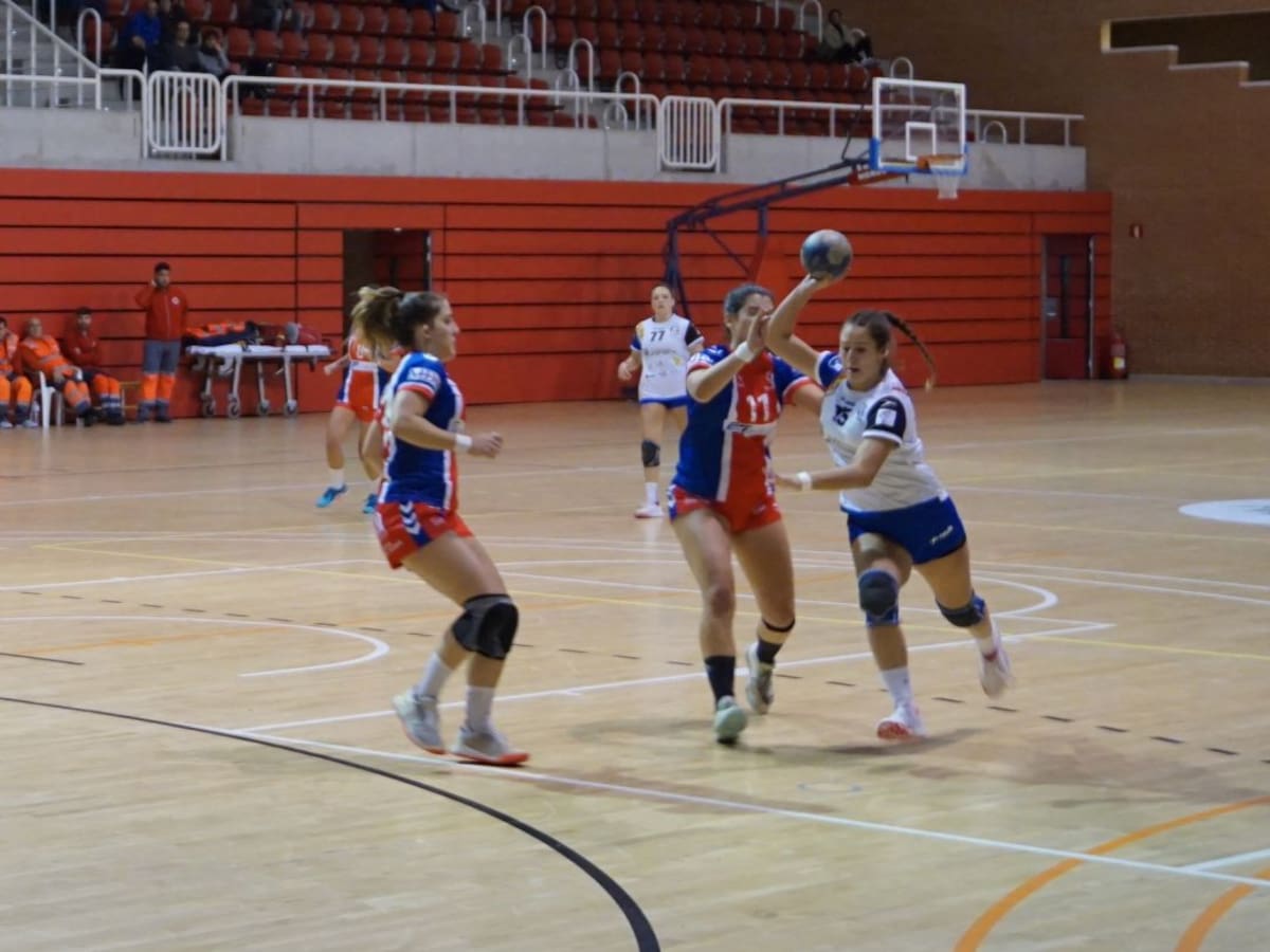 El Elda Prestigio se complicó demasiado para ganar a Agustinos Alicante (22-21)