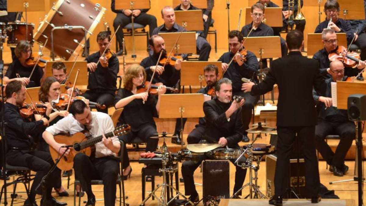 Carlos Piñana y la Orquesta Sinfónica de la Región de Murcia, en el Teatro Guerra