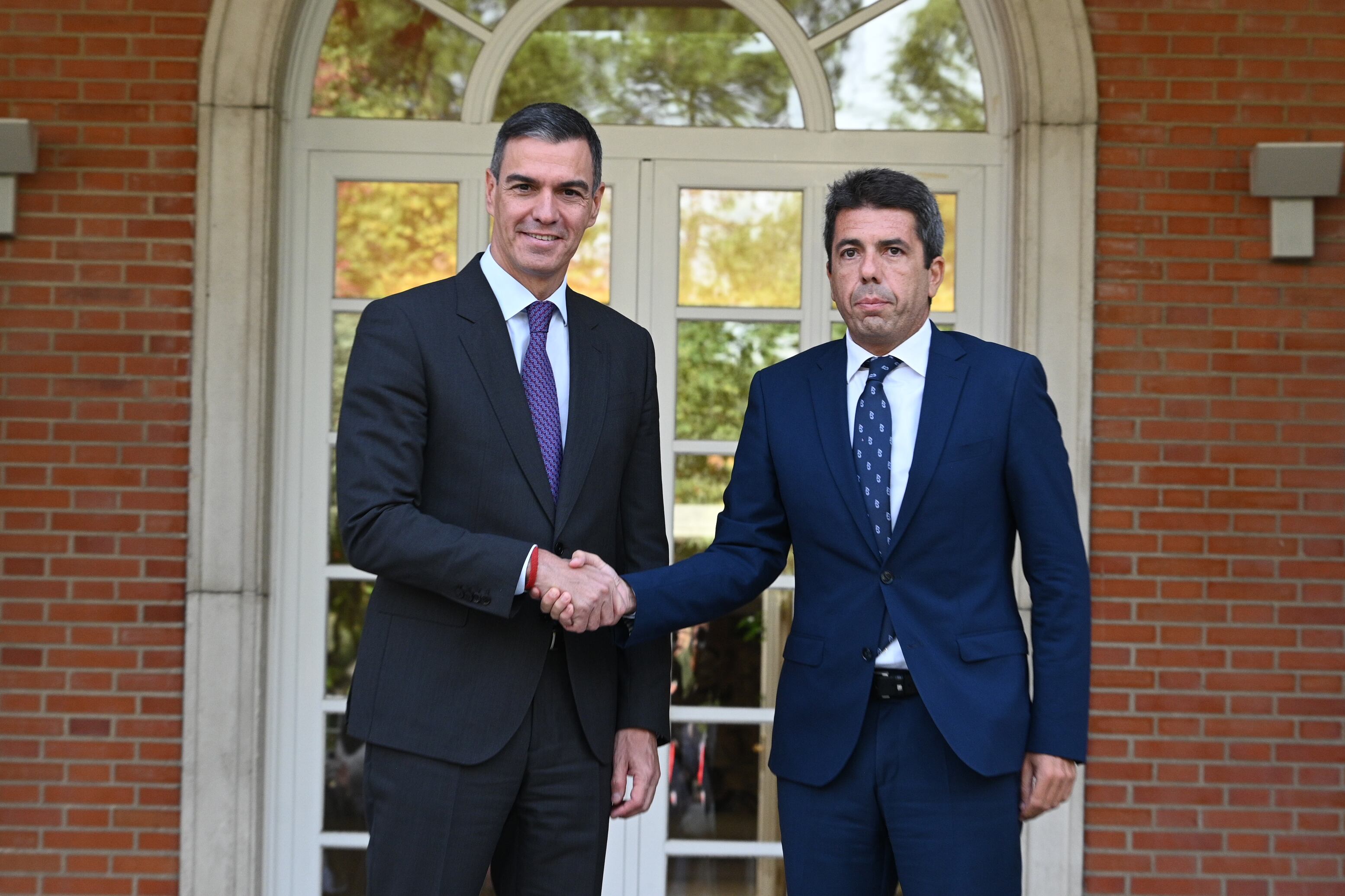 Reunión en Moncloa del president de la Generalitat, Carlos Mazón, y el presidente del Gobierno, Pedro Sánchez