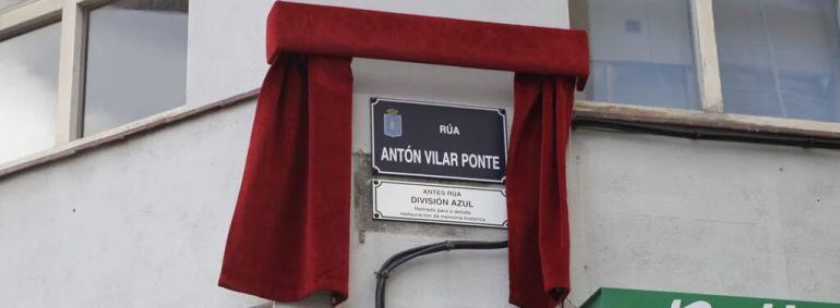 Placa de Antón Vilar Ponte