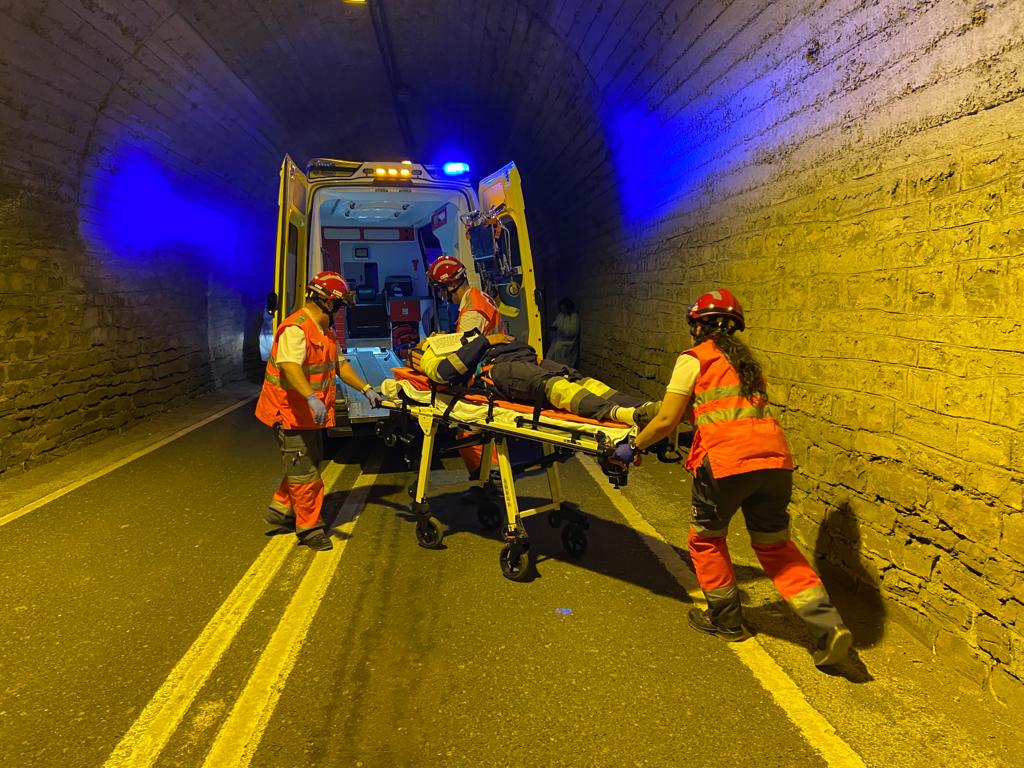 Simulacro en el interior del túnel de Cotefablo