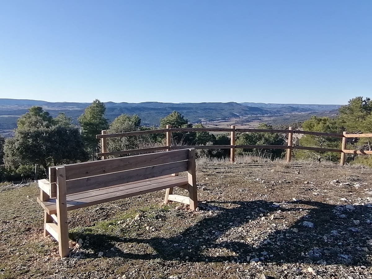 Siete miradores: una ruta por las crestas de Villalba de la Sierra mirando al Júcar