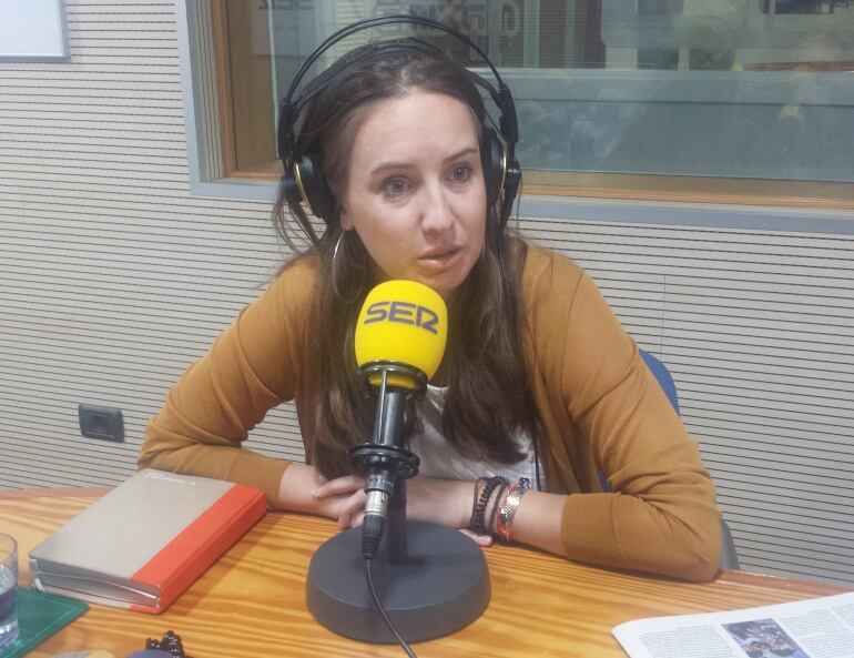 La portavoz en el Congreso de Ciudadanos, Melisa Rodríguez, en una foto de archivo durante una entrevista en los estudios de Radio Club Tenerife - Cadena SER