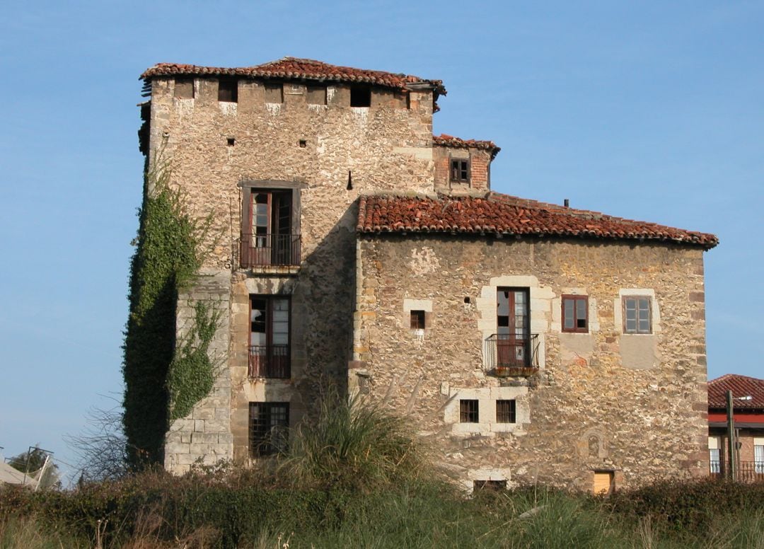 Estado en el que se encuentra la casa-torre de Calderón de la Barca.