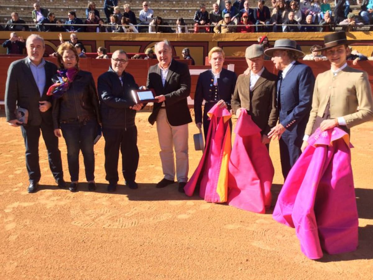 Éxito de la Clase Práctica destinada a la campaña Navidad con Amor