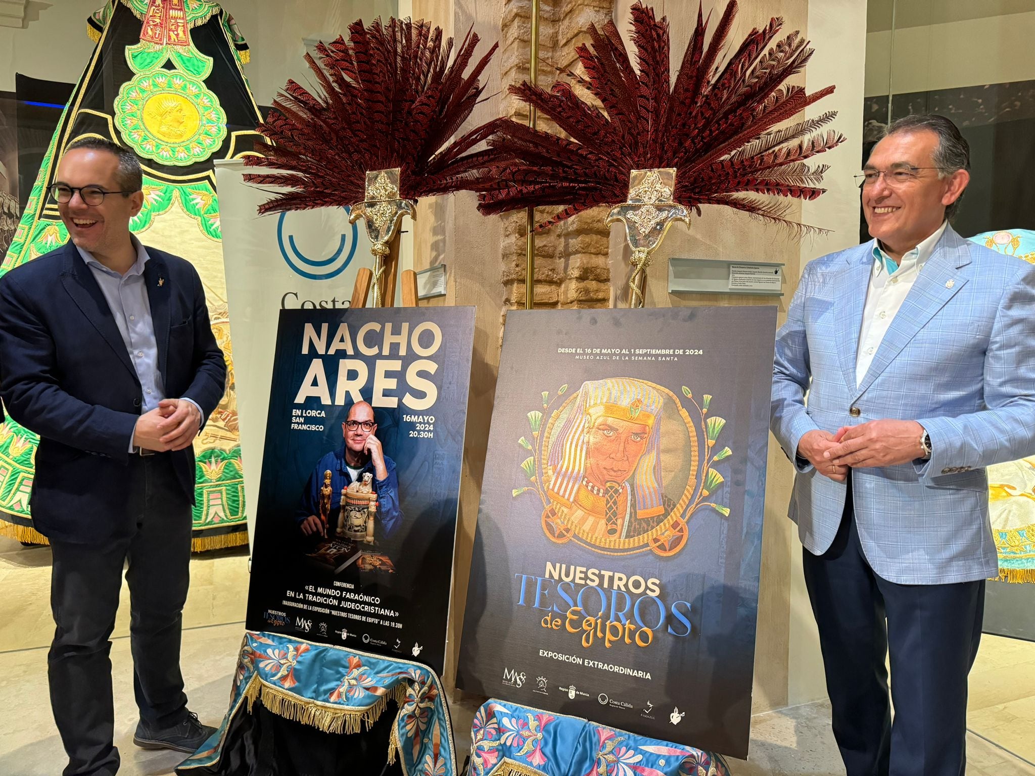 Michel Peña, presidente del Paso Azul y Santiago Parra, edil de Turismo