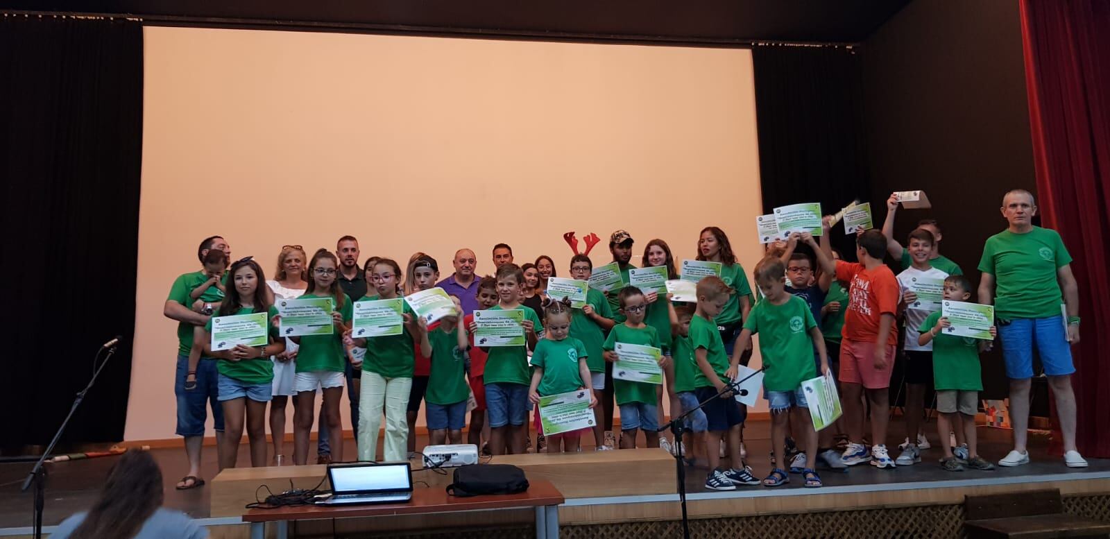 Momento de la clausura de la Escuela de Verano de la A.E. Guardabosques de Jódar