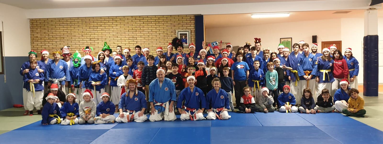 Participantes en el entrenamiento celebrado en Huesca