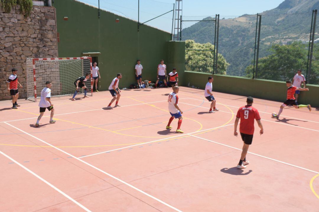 El torneo de fútbol sala han contado con la participación de doce equipos