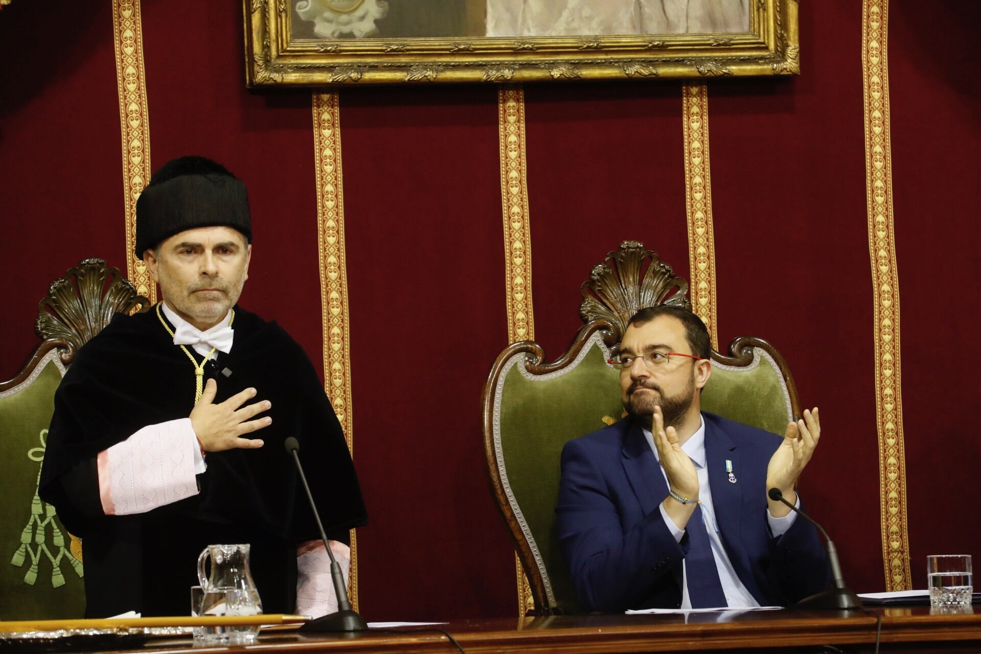 Ignacio Villaverde toma posesión como rector de la Universidad de Oviedo en un acto presidido por Adrián Barbón