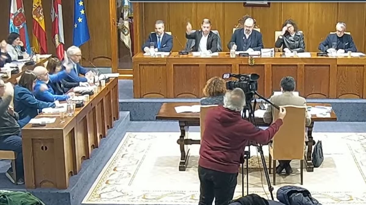 Ponferrada acuerda desarrollar urbanísticamente el barrio de los Judíos y dotar de una rotonda de acceso a Toral de Merayo