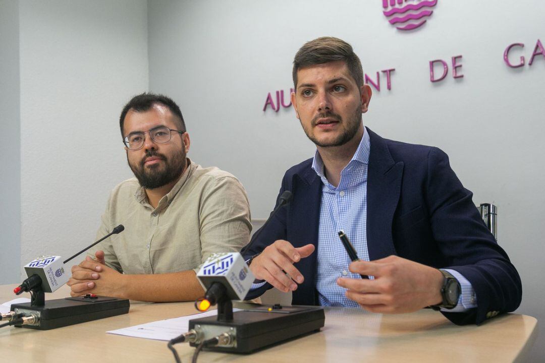 Nahuel González, concejal de Cultura, y José Manuel Prieto, el concejal de Escena Urbana y Política Festiva.