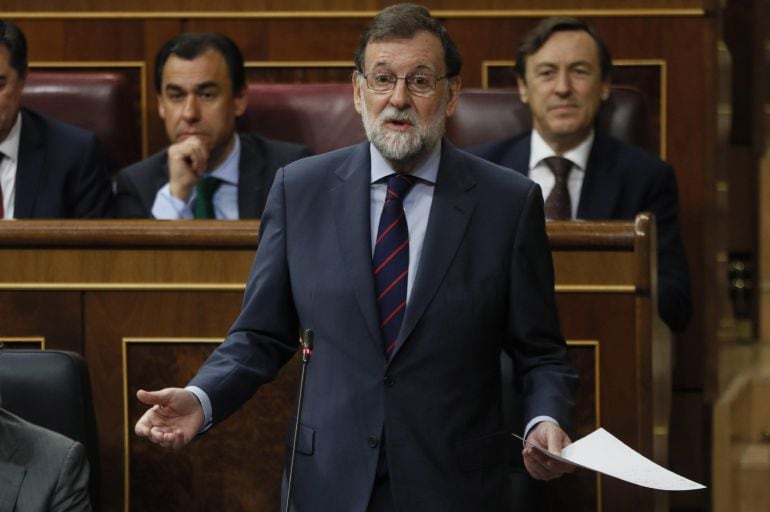 El presidente del Ejecutivo, Mariano Rajoy, durante su intervención en la sesión de control al Gobierno en el Congreso de los Diputados.