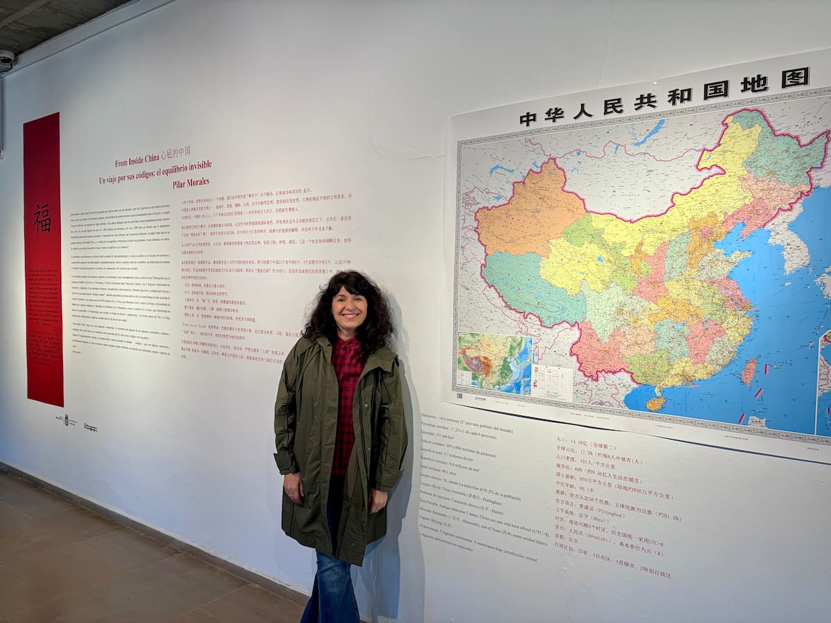 Un viaje por los códigos de China: la exposición fotográfica de Pilar Morales se inaugura en los Molinos del Río