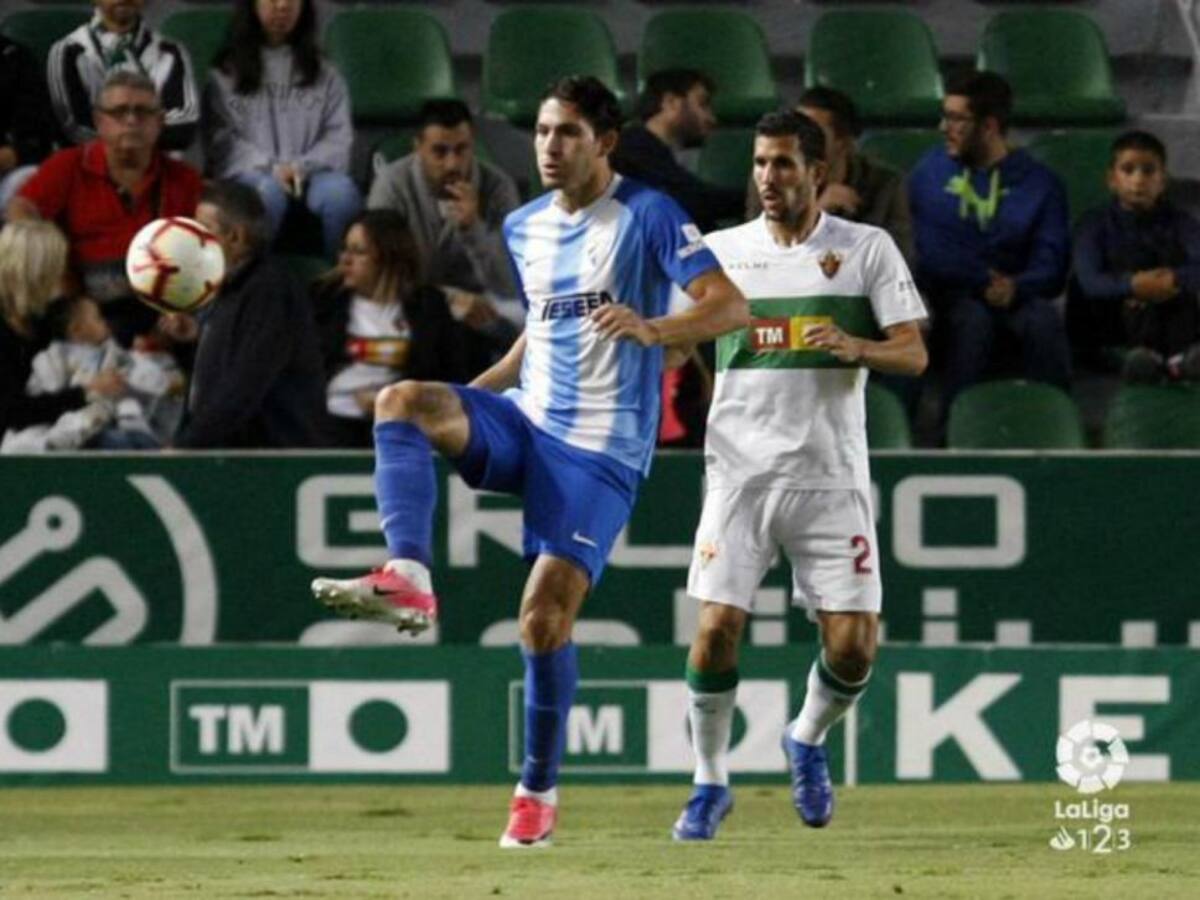 El Málaga naufraga en el Martínez Valero