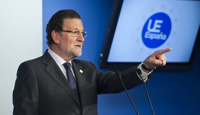 El presidente del Gobierno, Mariano Rajoy, durante la rueda de prensa que ha ofrecido hoy para exponer los resultados de la reunión de Jefes de Estado y Gobierno de la UE celebrada en Bruselas.