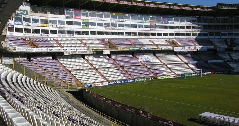 Vista del interior del estadio José Zorrilla desde la Preferencia A