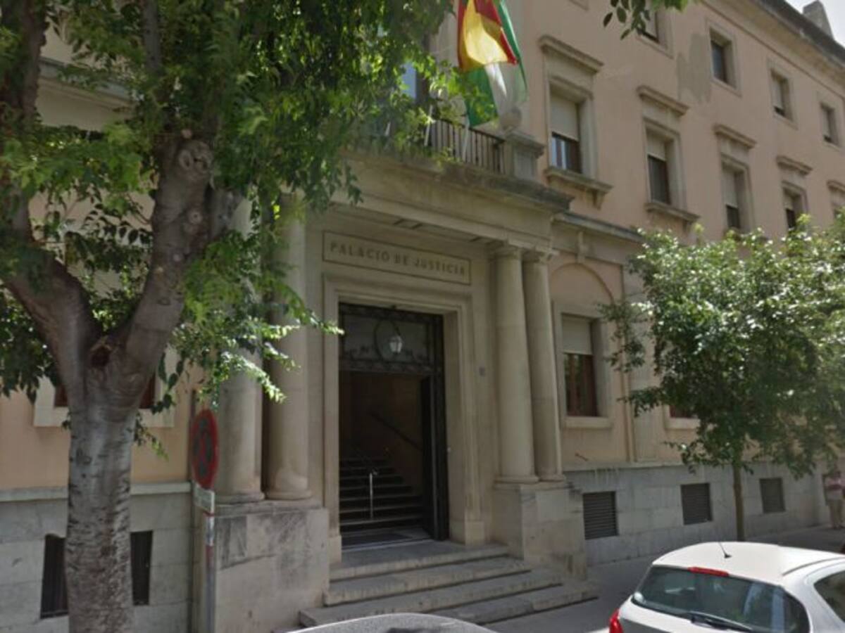 Juzgan a un hombre que dejó en silla de ruedas a su pareja tras propinarle una paliza