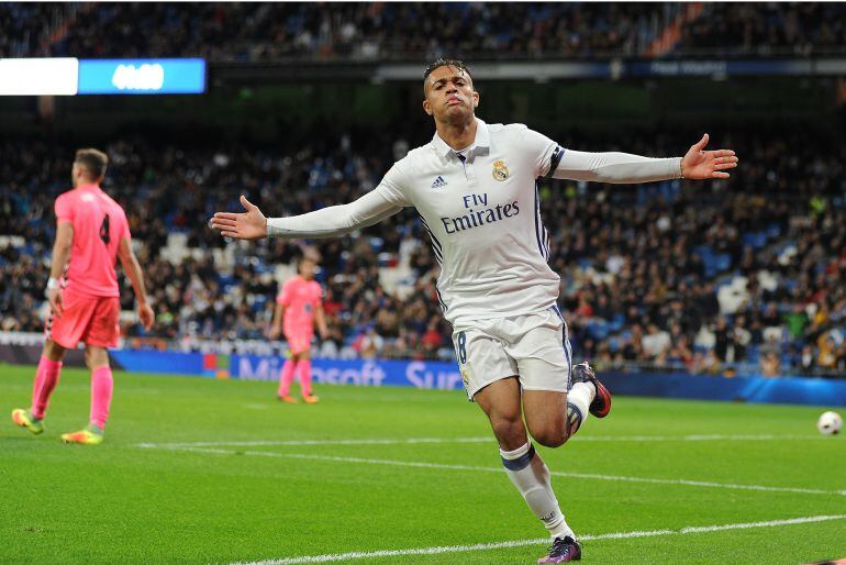 Mariano celebra un gol con el Madrid hace dos temporadas, la última en la que militó en el club blanco hasta ahora