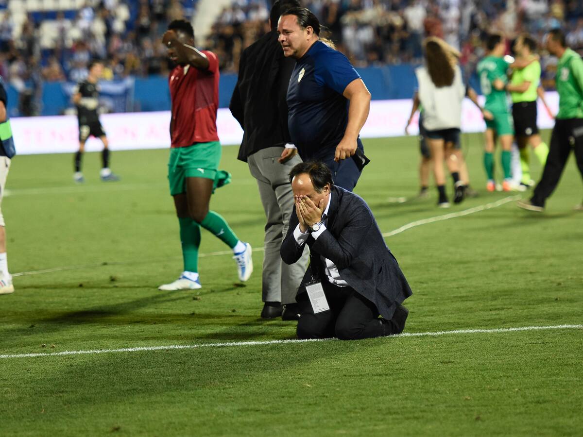 Los técnicos caen como moscas