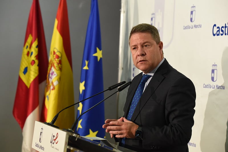 El presidente de Castilla-La Mancha durante la presentación del servicio ASTRA en Cuenca.