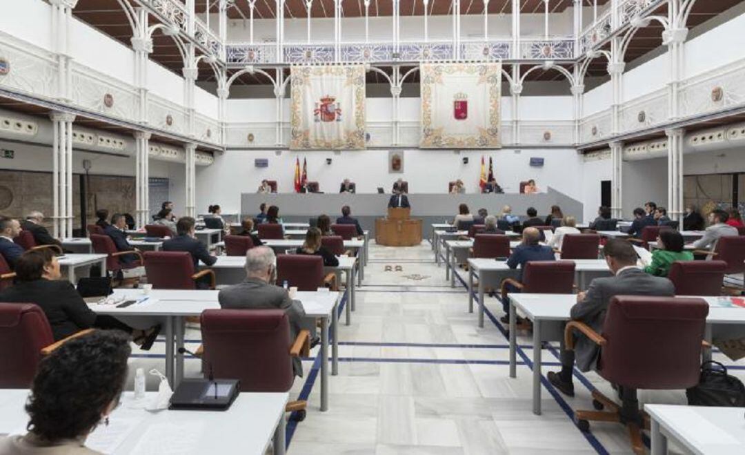 Imagen de la celebración del debate sobre el estado de la Región del año 2020 