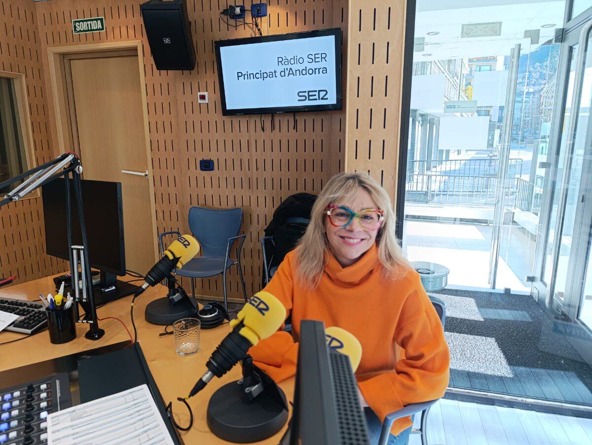 La presidenta de Projecte Vida, Eva Tenorio, als estudis de la SER.