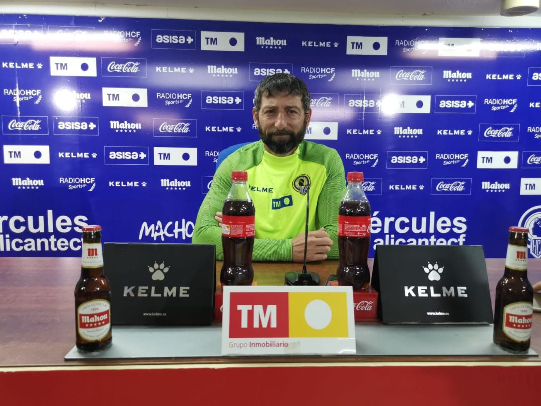 Antonio Moreno en la sala de prensa del Rico Pérez