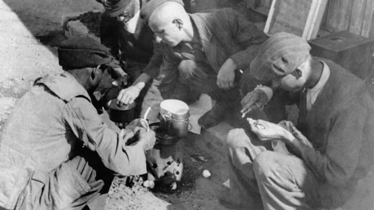 Carlos Hernández y Klaus Schriewer hablan sobre la represión nazi en Hoy por hoy Murcia