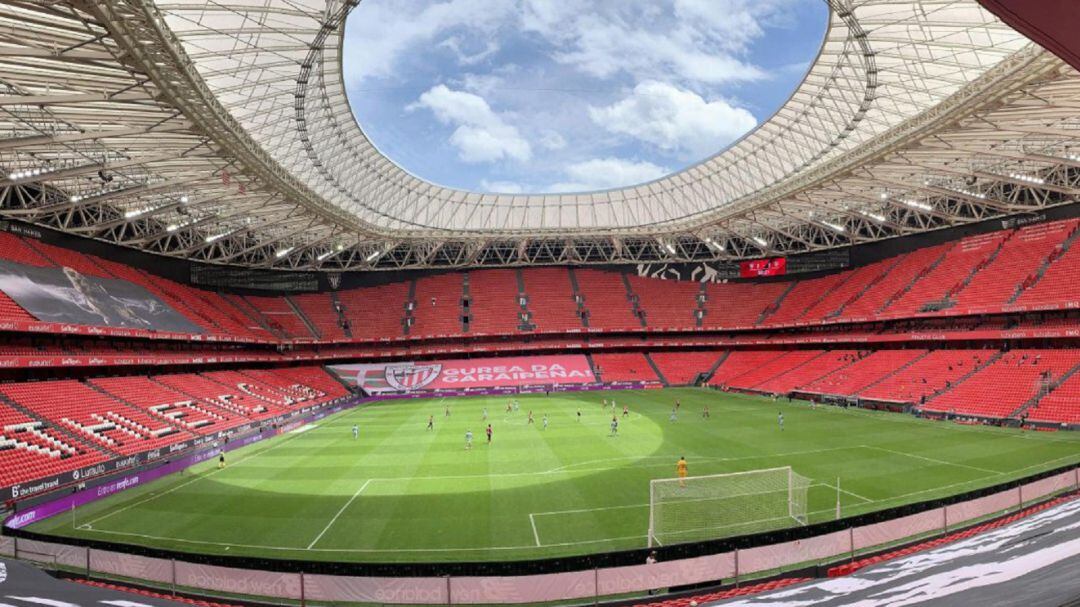 Gradas vacías durante un partido entre el Athletic y el Atlético de Madrid 