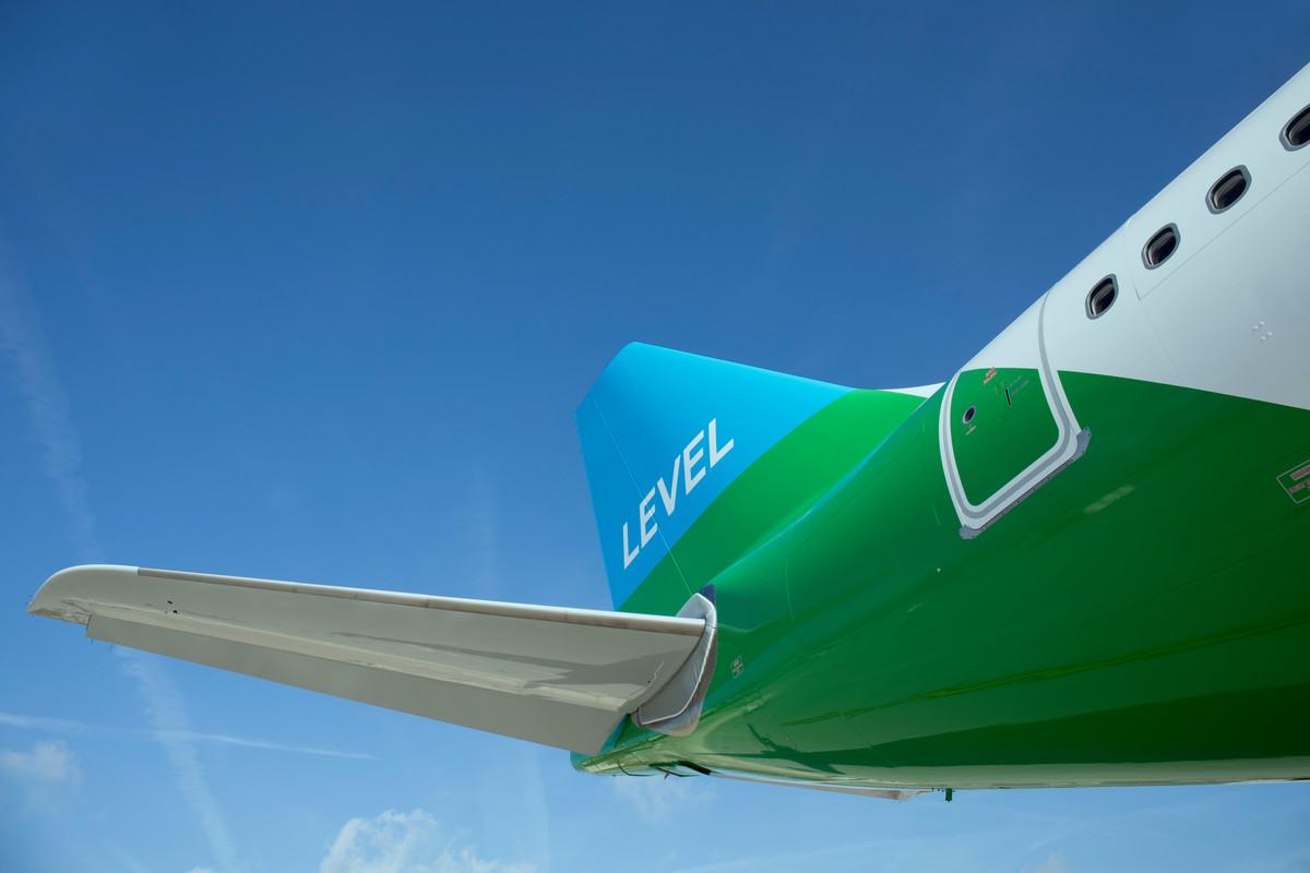 Cua d&#039;un dels avions de la companyia Level.