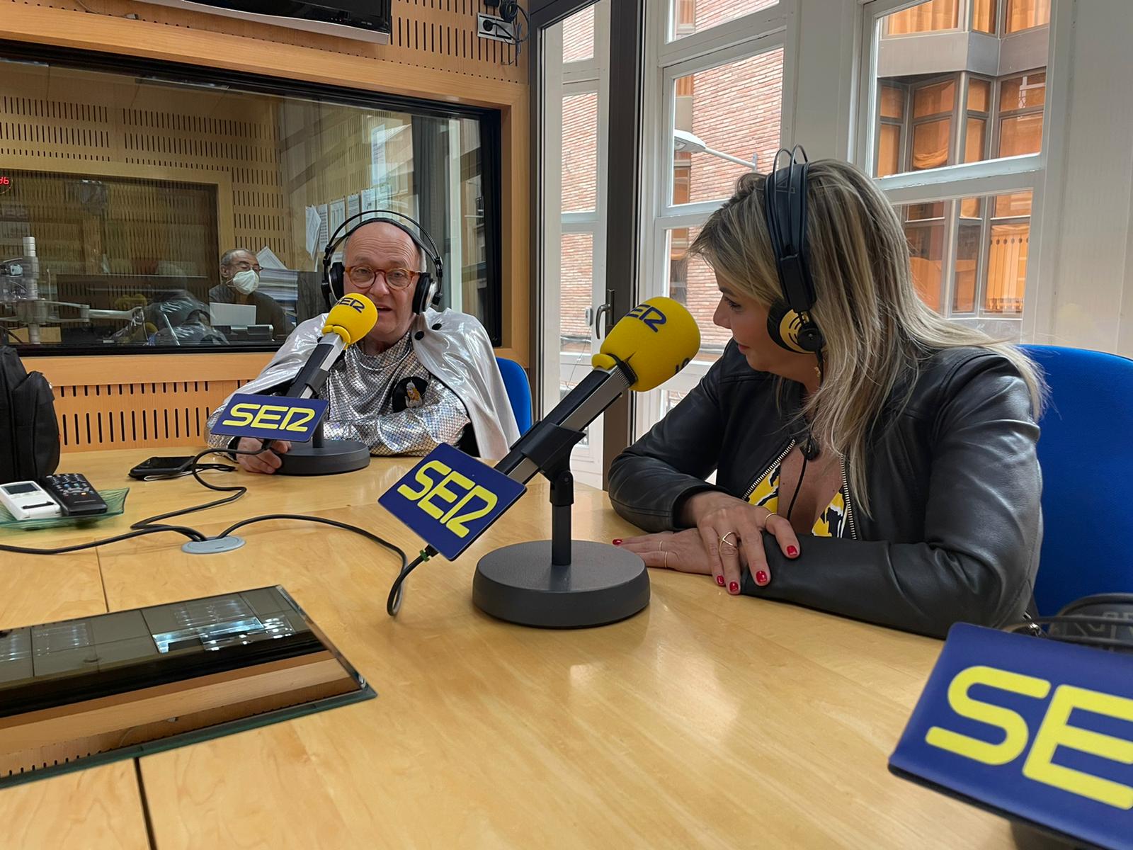 Doña Sardina no ha dejado de bromear a lo largo de la entrevista, contagiando su buen humor a todos los oyentes y al equipo de Hoy por hoy Murcia