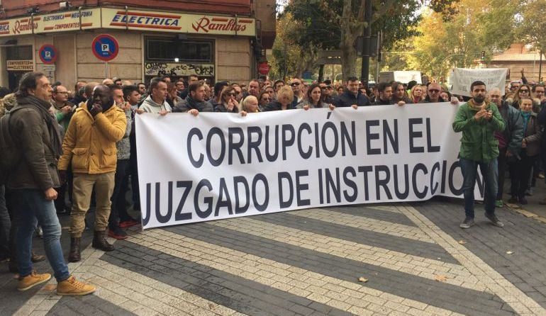 Manifestación frente al juzgado en noviembre