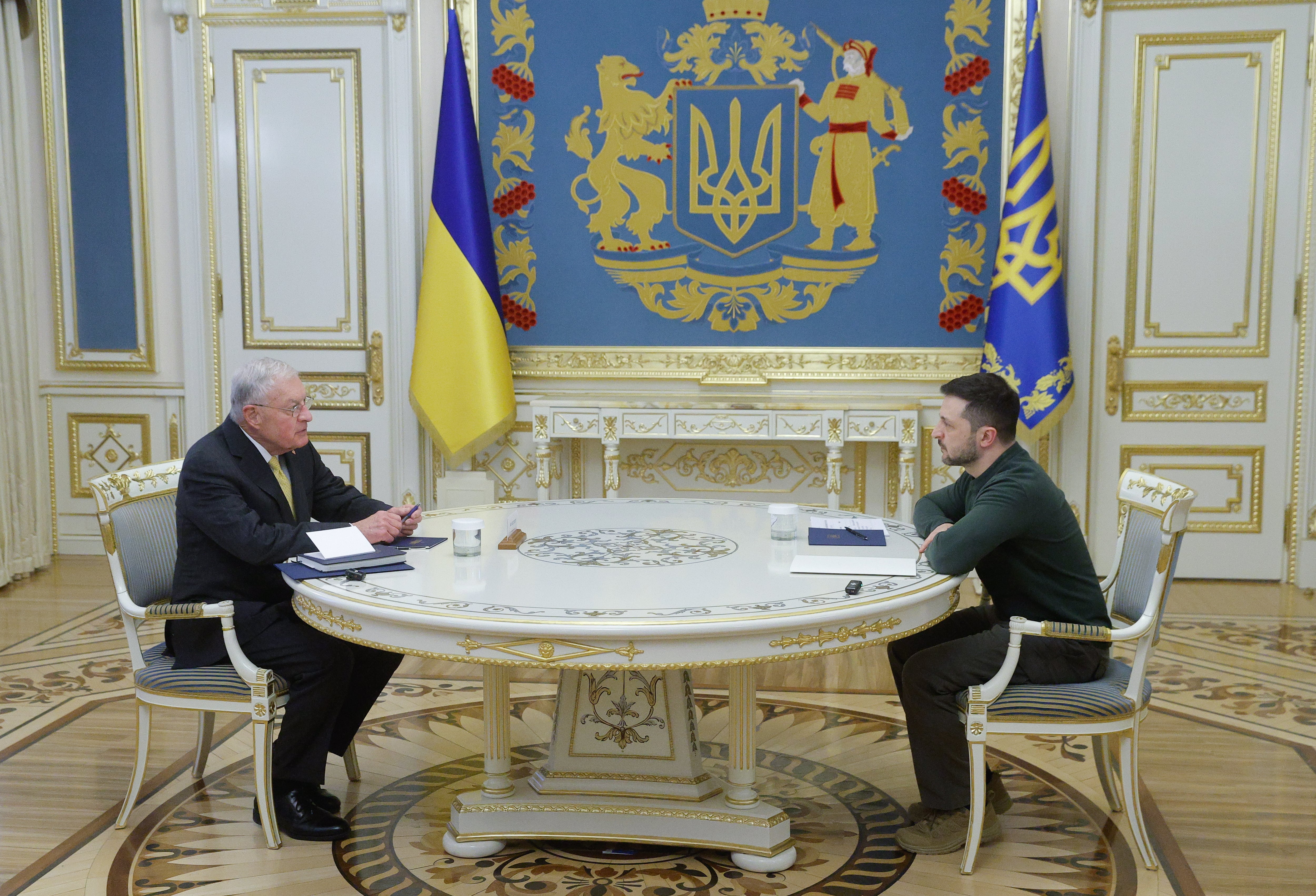 El presidente ucraniano, Volodímir Zelenski, durante su reunión con el representante especial de la Casa Blanca para la guerra ruso-ucraniana, Keith Kellogg