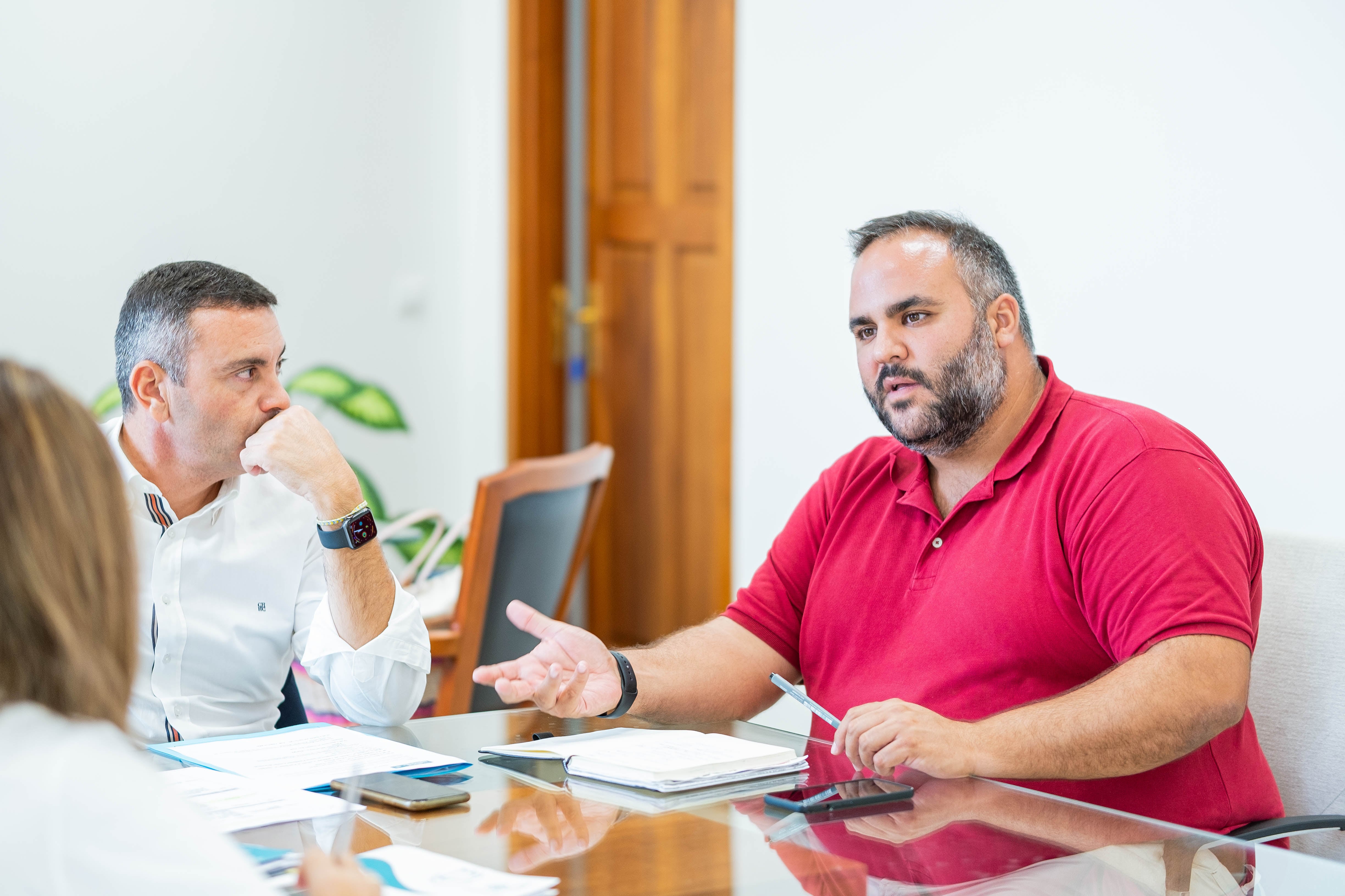 Oswaldo Betancort, presidente del Cabildo de Lanzarote, junto al consejero de Medio Ambiente, Samuel Martín.