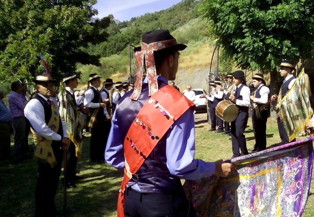 Las danzas se remontan a tiempos ancestrales