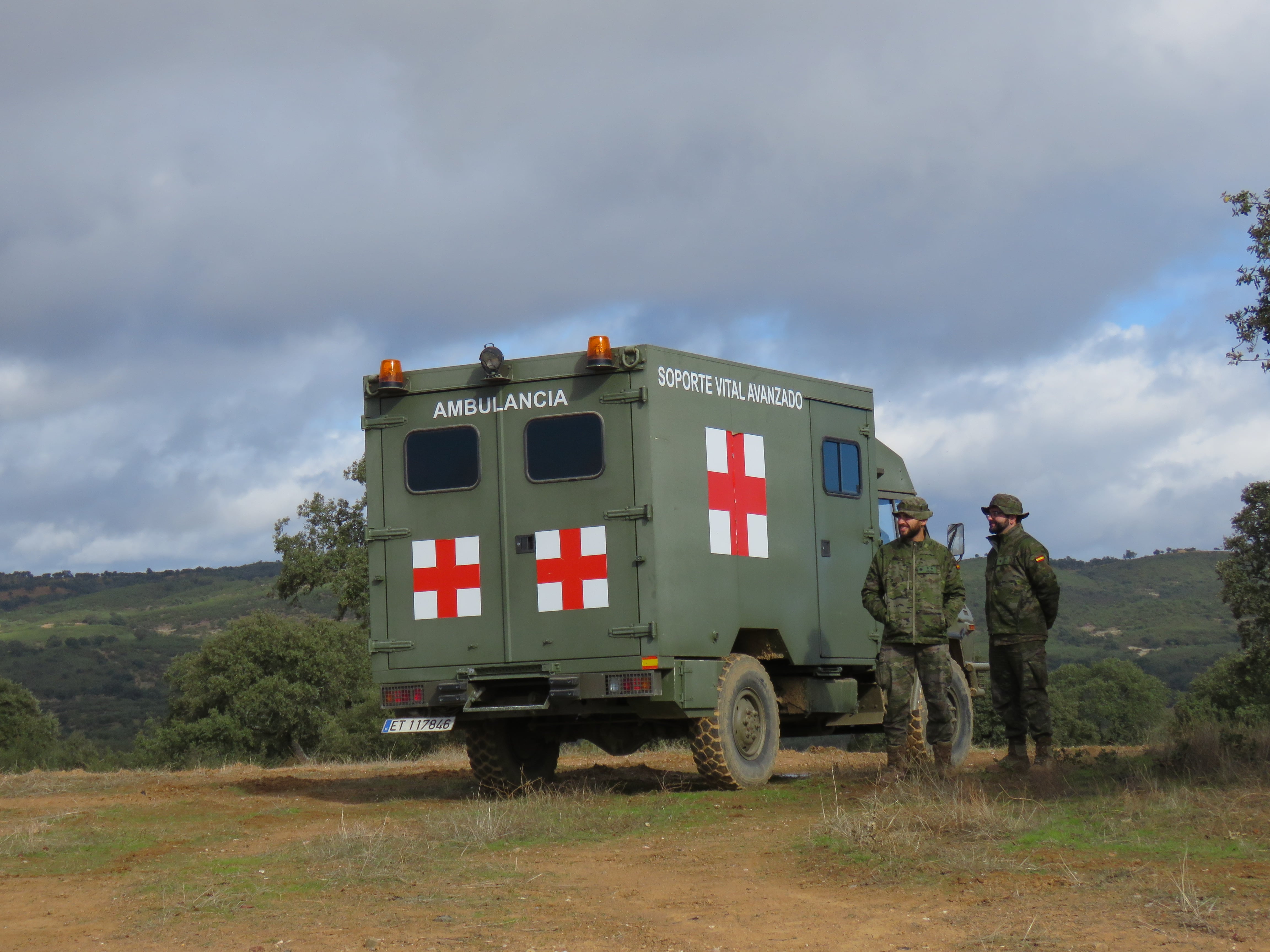 Militares de la Base de Cerro Muriano durante unas maniobras ( foto de archivo)