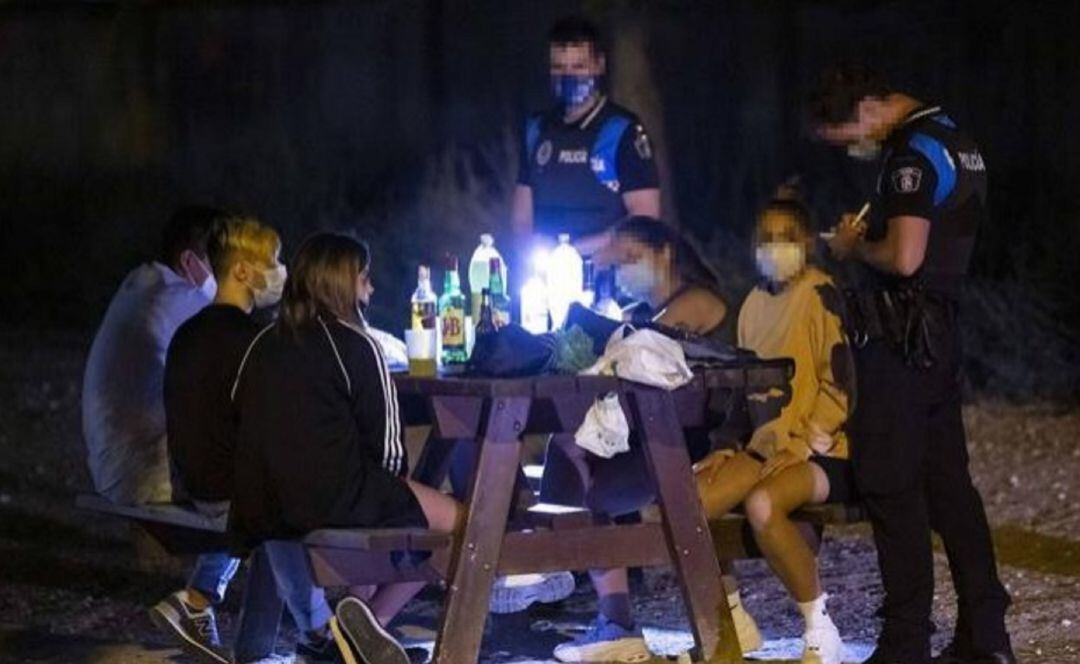 Imagen de un botellón en Palencia